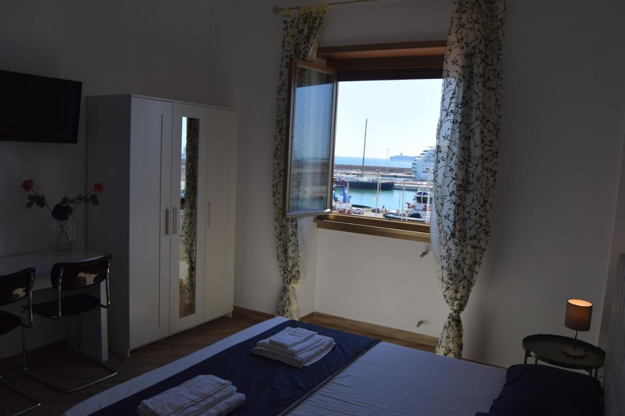 B&B Il Veliero Чивитавекия Екстериор снимка
