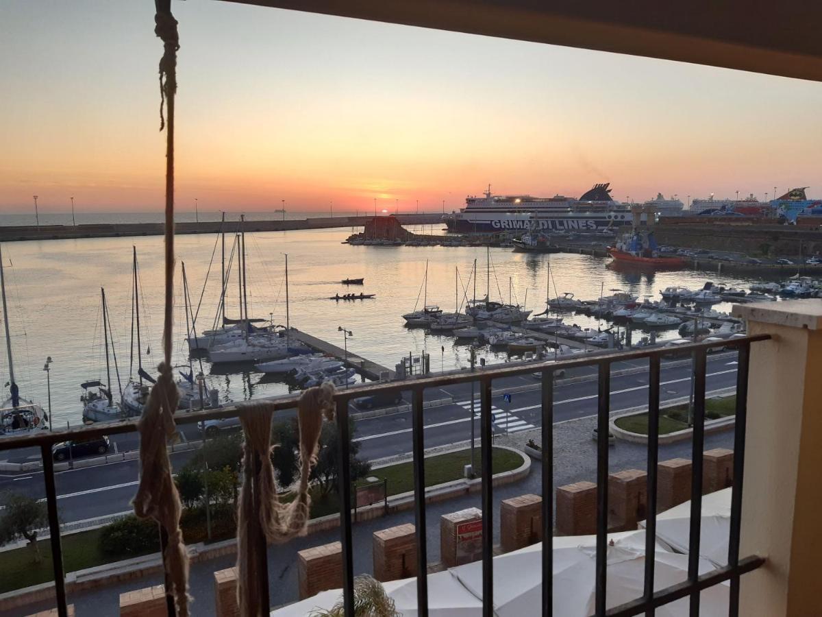 B&B Il Veliero Чивитавекия Екстериор снимка