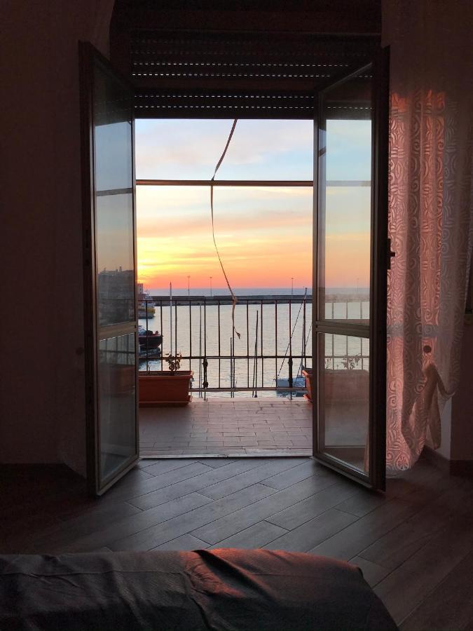 B&B Il Veliero Чивитавекия Екстериор снимка