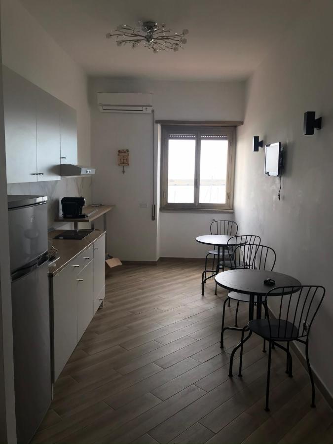 B&B Il Veliero Чивитавекия Екстериор снимка